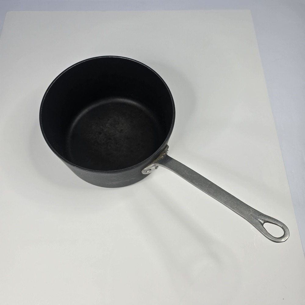 Vintage GHC MAGNALITE POT/PAN 3 Quart, 3 Liters Long Handle, Aluminum, USA Black